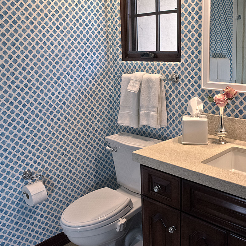 DelSolConstruction-bathroom-bathroom1-4