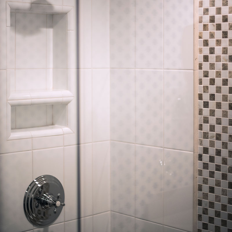 DelSolConstruction-bathroom-bathroom9-2